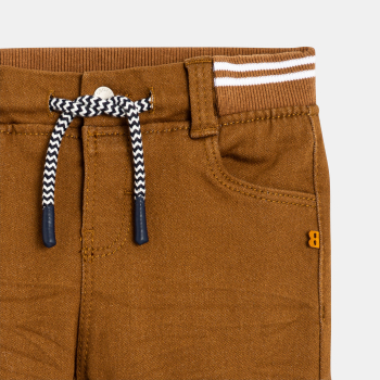 بنطال جينز من الجينز باللون...